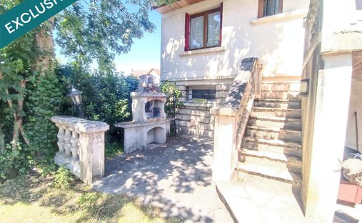 House in Jardin Parisien, Clamart, France 1