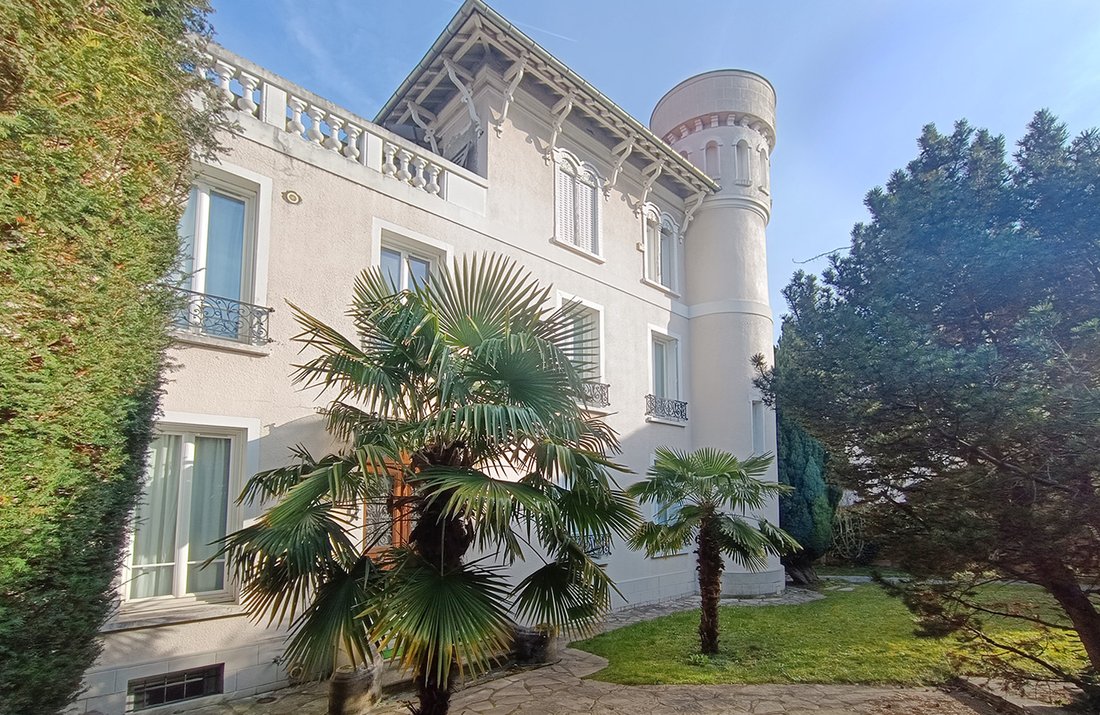 Villa in La Prairie des Presles, Le Perreux-sur-Marne, France 1 - 18513910