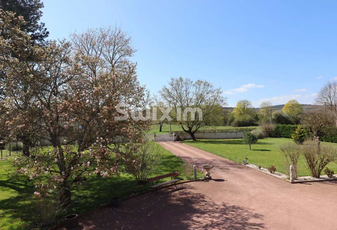 Domaine à Fontaines, Bourgogne-Franche-Comté, France 1 - 18232705