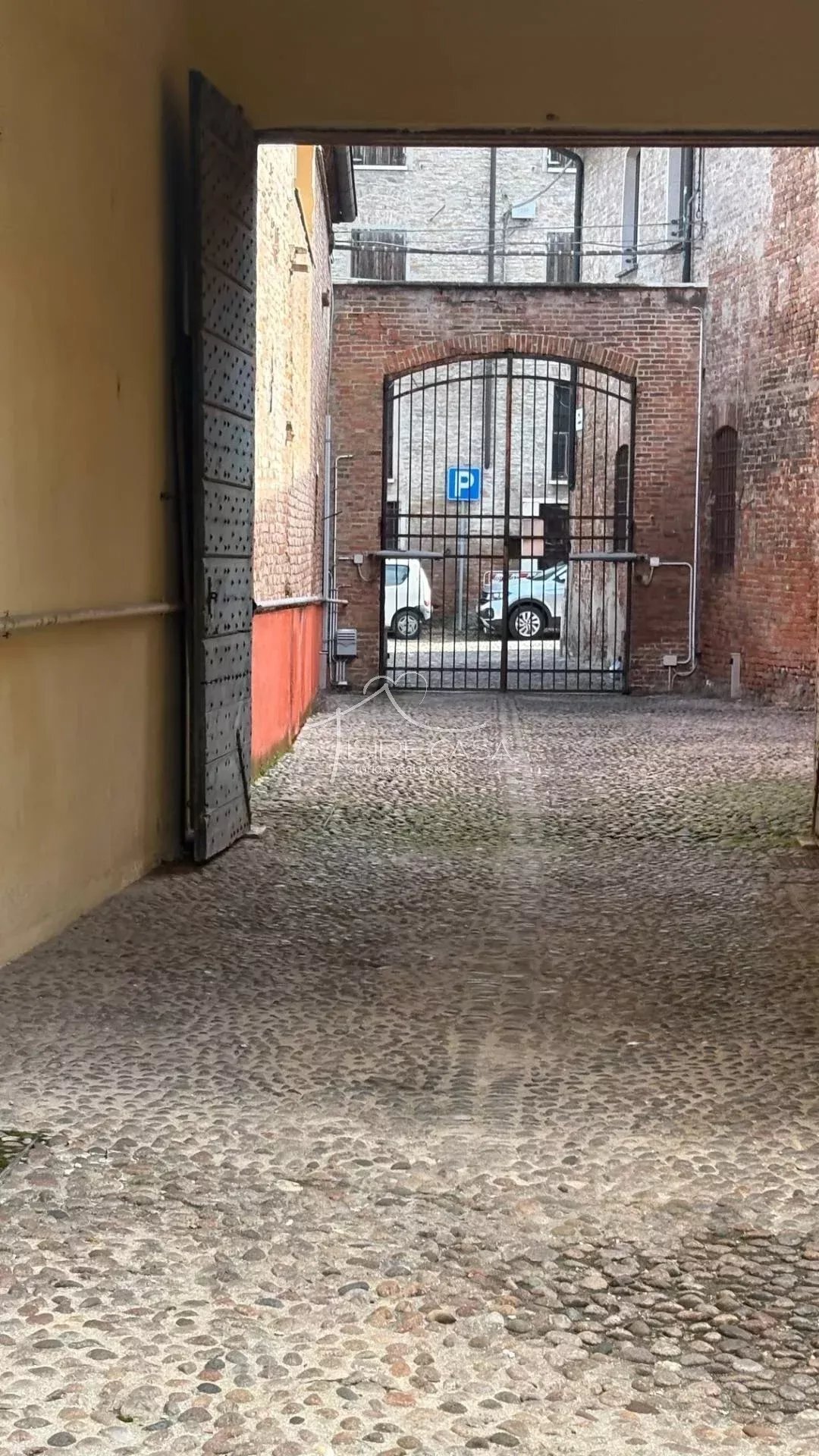 Apartment in Historic Center, Mantua, Lombardy 2 - 18513035