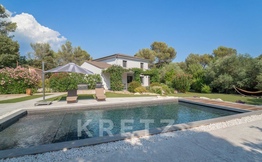 Villa in Camplanier, Nimes, France 3 - 18509489