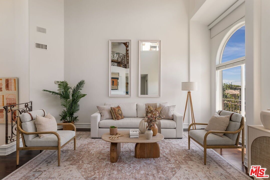 Condo in Santa Monica, California, United States 5 - 18513454
