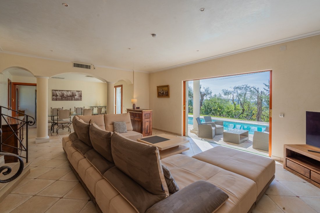 Villa in Grasse, Provence-Alpes-Côte d'Azur, France 5 - 18422335