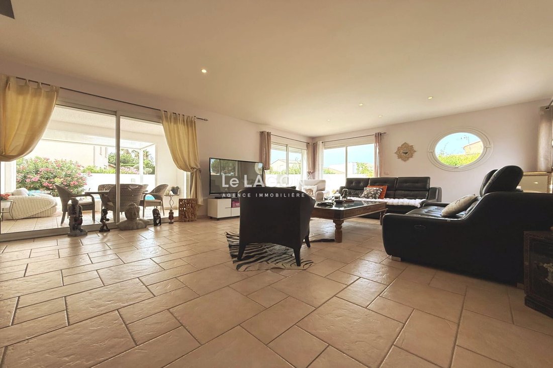 Villa in Saint-Cyprien, Occitania, France 2 - 18509095