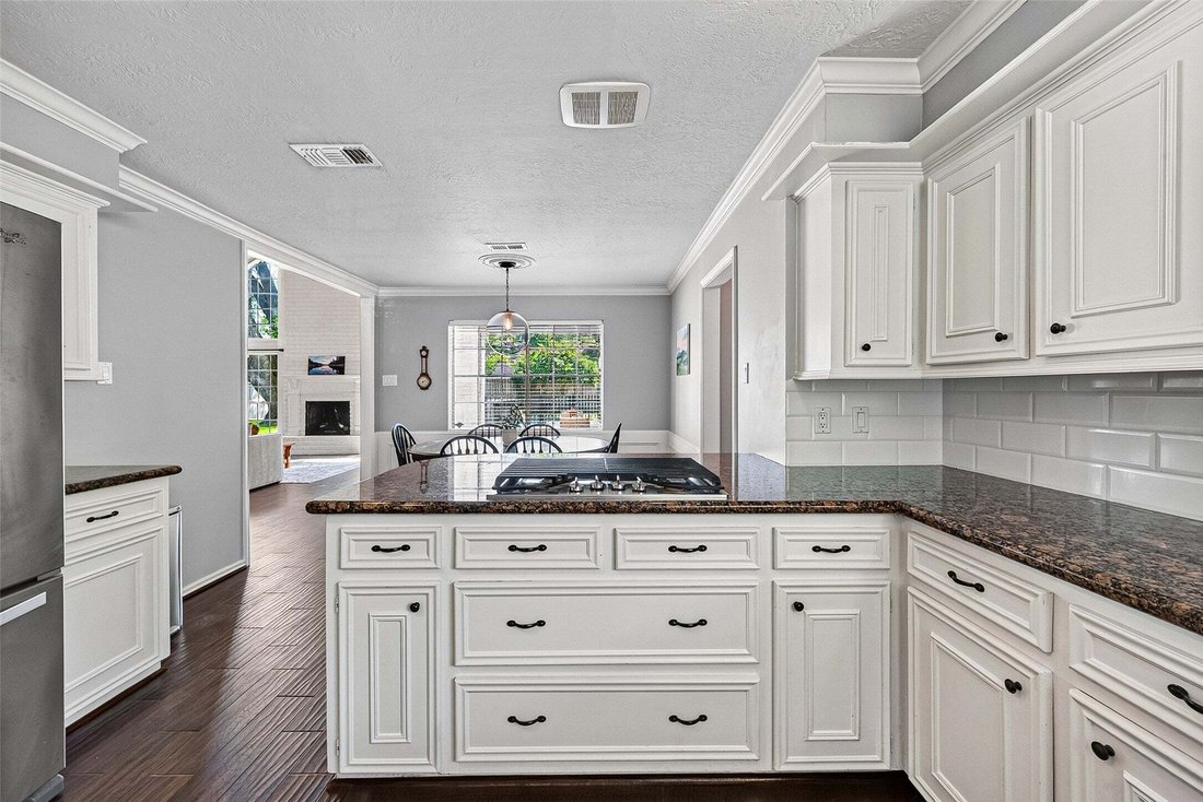 House in Houston, Texas, United States 4 - 18521636