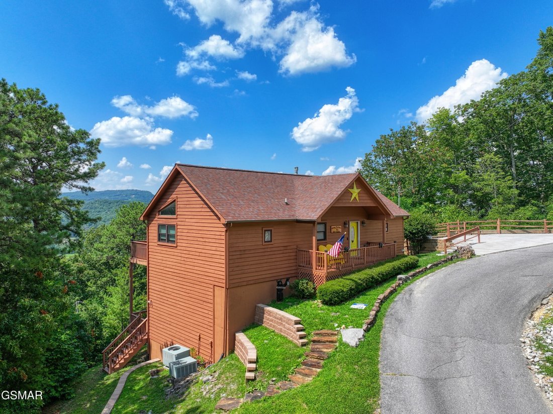 House in Sevierville, Tennessee, United States 1 - 18512398