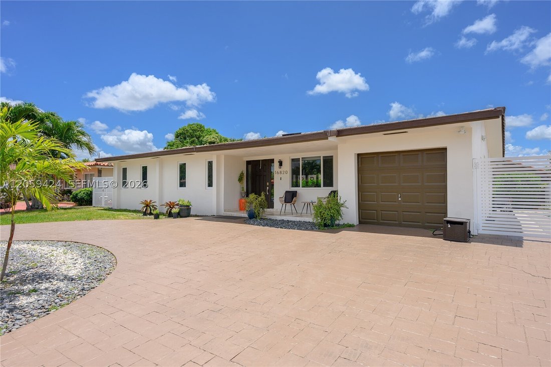 House in Hialeah, Florida, United States 1 - 18511268