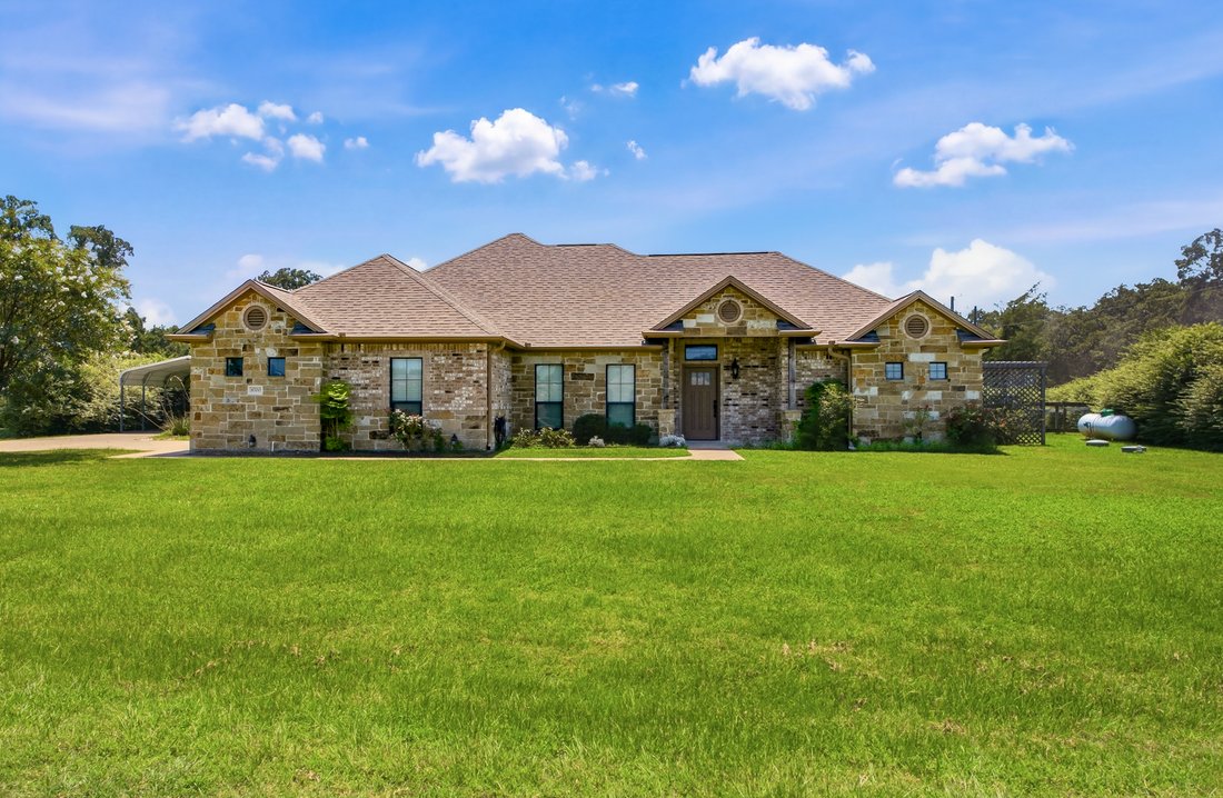 Wixon Valley, Texas, United States 1 - 18151365