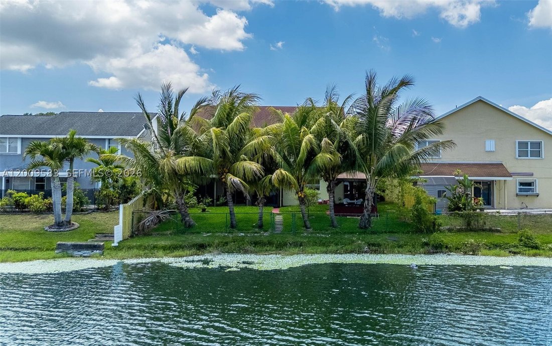 House in Miramar, Florida, United States 3 - 17898562