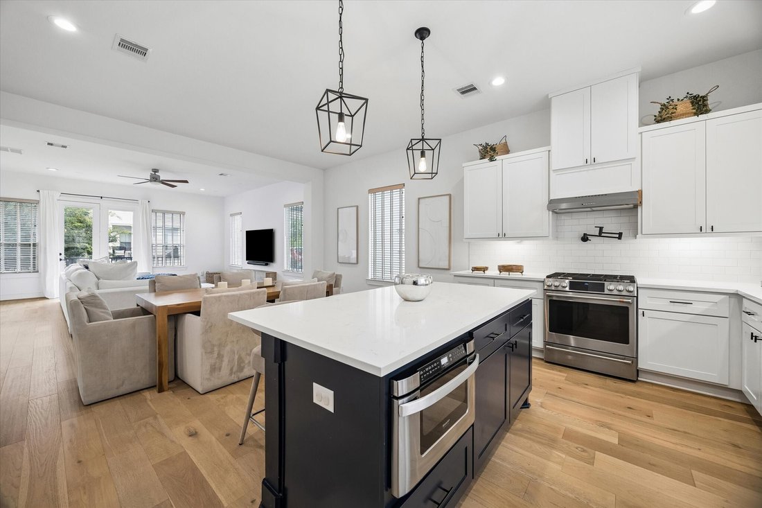 House in Houston, Texas, United States 3 - 18517748