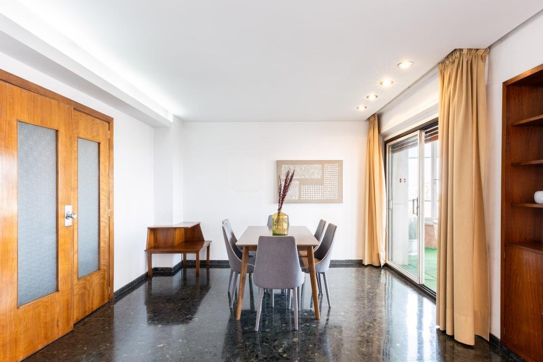 Apartment in Extramurs, Valencia, Spain 5 - 18508230