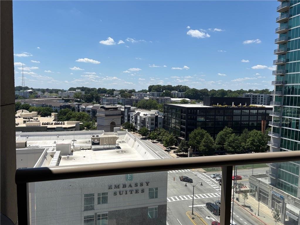 Condo in Atlanta, Georgia, United States 4 - 18515392