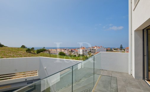Apartment in Colares, Lisbon, Portugal 1