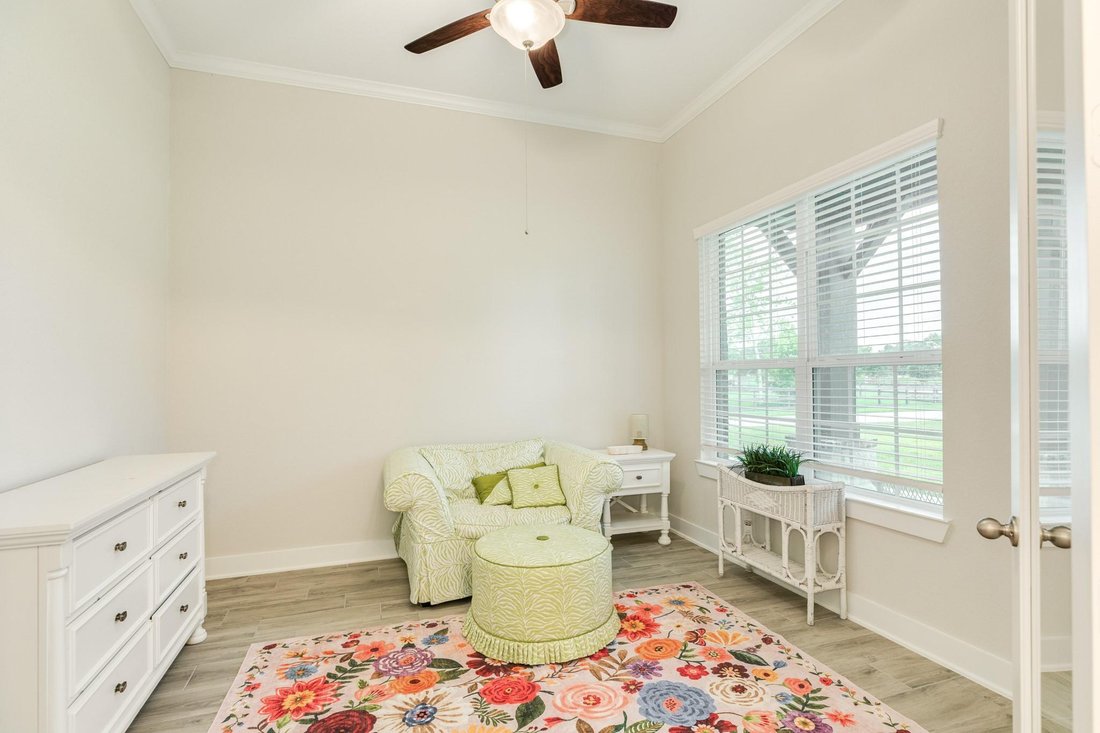 House in Angleton, Texas, United States 5 - 18512638
