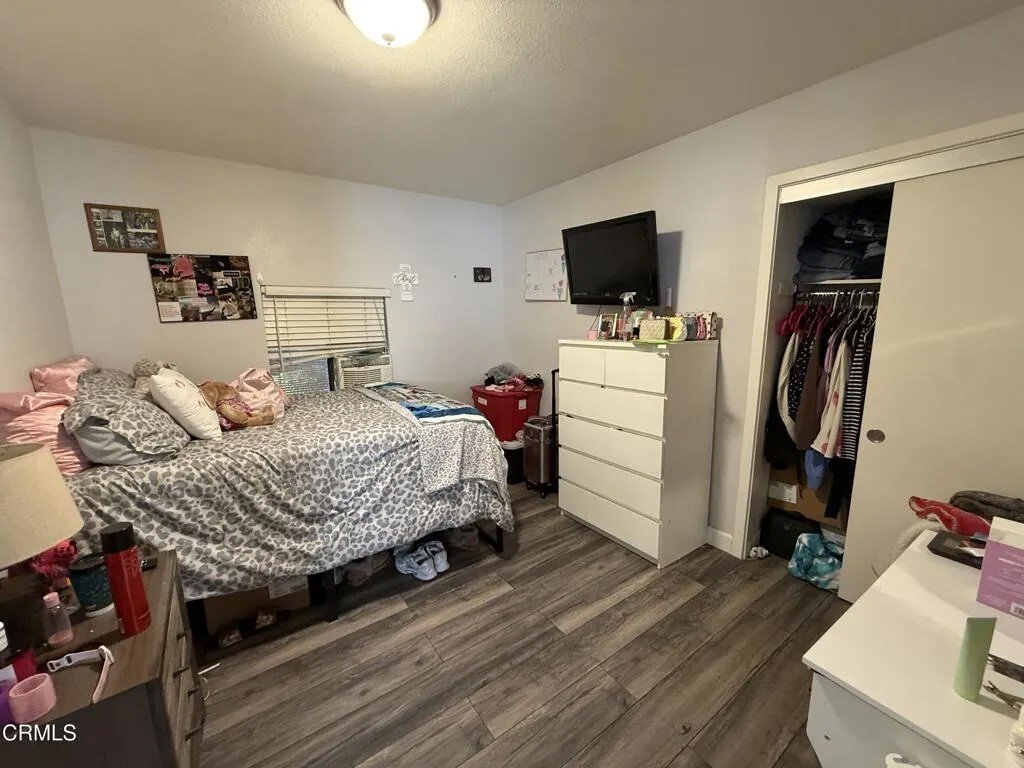Alhambra, California, United States 5 - 18515435