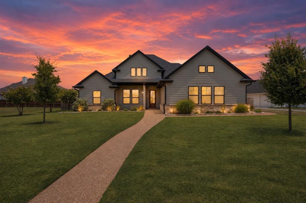 House in Waco, Texas, United States 1 - 18415049