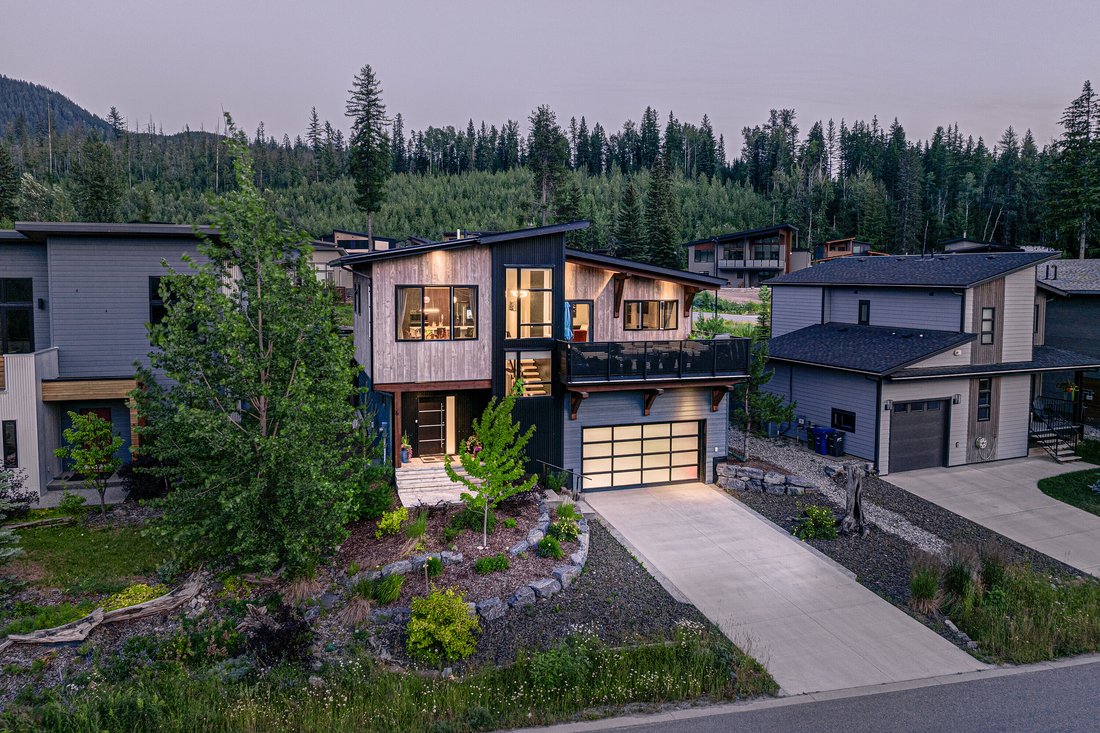 House in Fernie, British Columbia, Canada 4 - 18513350