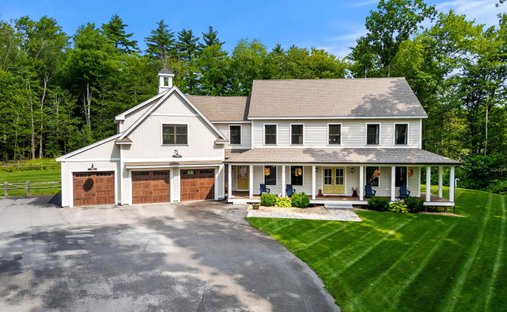House in Strafford, New Hampshire, United States 1