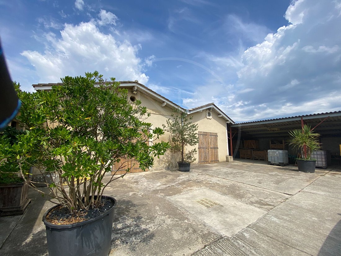Villa in Saint-Émilion, Nouvelle-Aquitaine, France 3 - 18509055