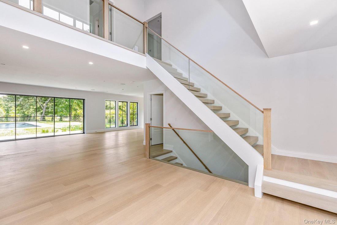 House in Eastport, New York, United States 5 - 17816508