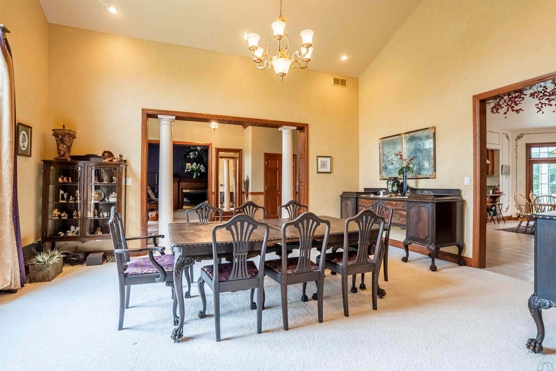 House in Le Mars, Iowa, United States 5 - 18509434