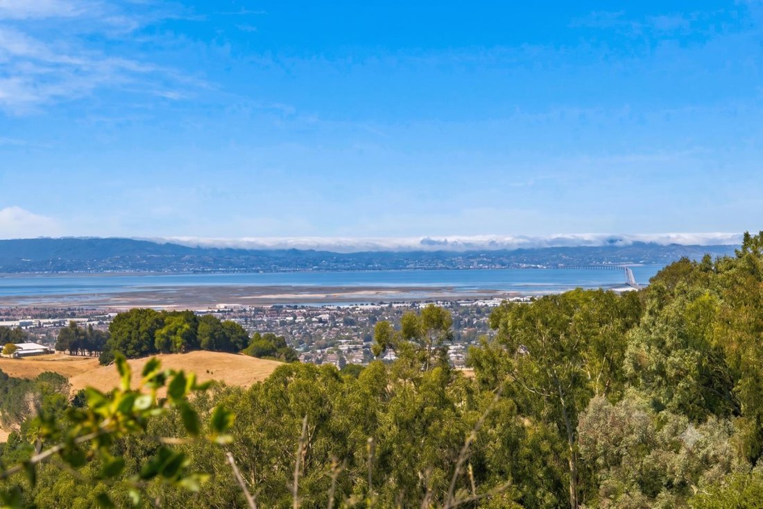 House in Hayward, California, United States 1 - 18398724