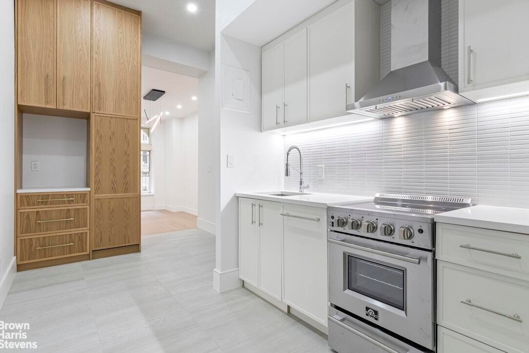 Co Op in New York, New York, United States 5 - 18511743