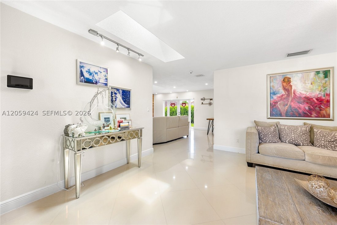 House in Hialeah, Florida, United States 5 - 18511268