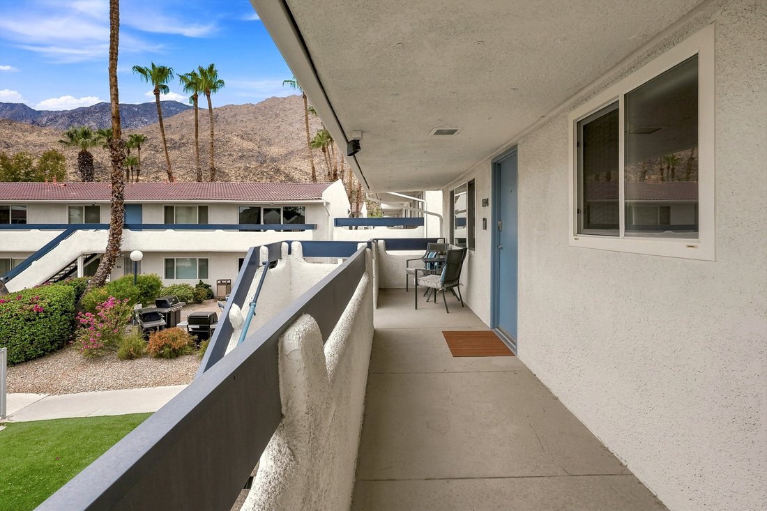 Condo in Palm Springs, California, United States 3 - 18516759