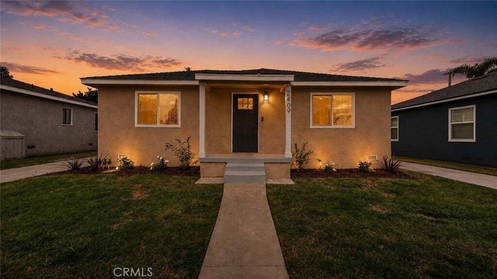House in Signal Hill, California, United States 4 - 18269750