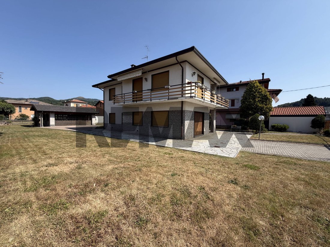 House in Induno Olona, Lombardy, Italy 4 - 18514349