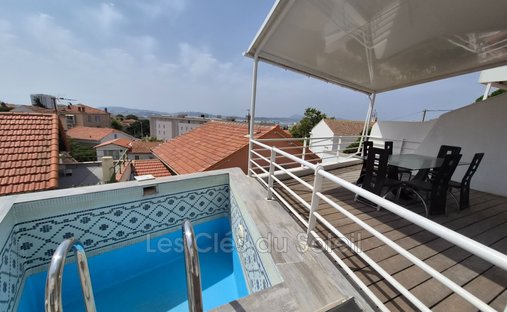 Villa in Le Revest-les-Eaux, Provence-Alpes-Côte d'Azur, France 1