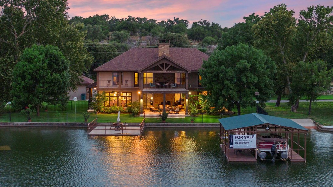 House in Buchanan Dam, Texas, United States 1 - 18072213