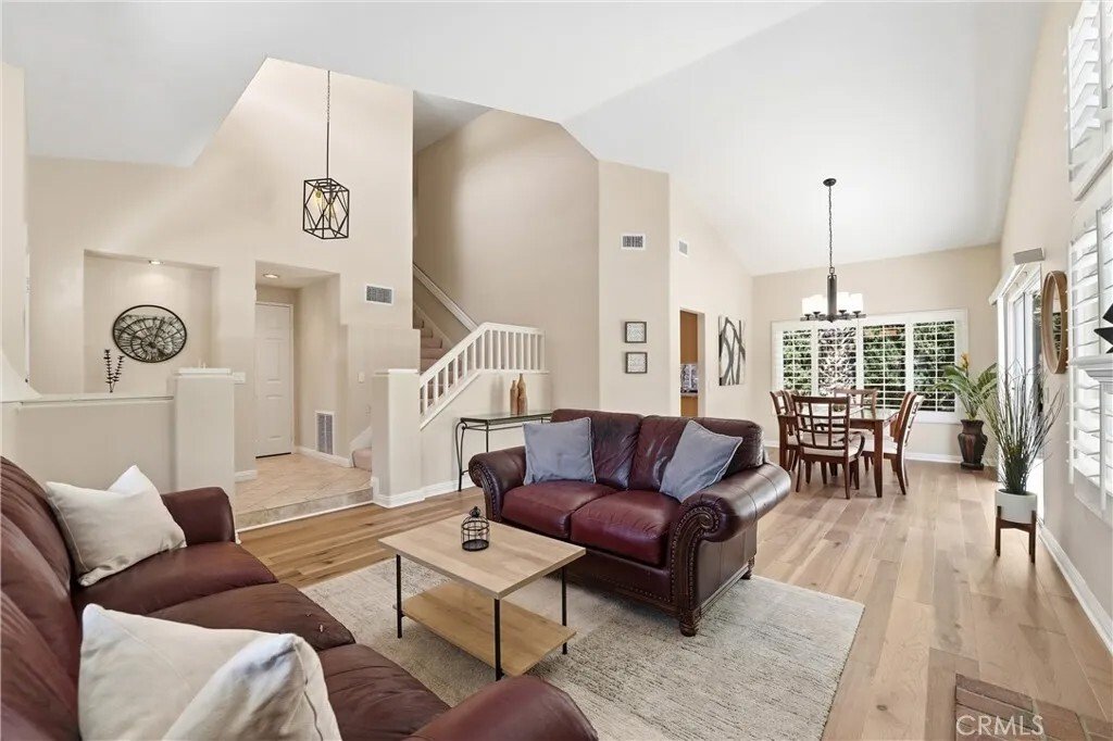 House in Tustin, California, United States 4 - 18101259