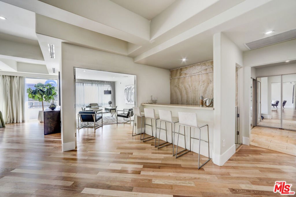 Condo in Beverly Hills, California, United States 5 - 18511077