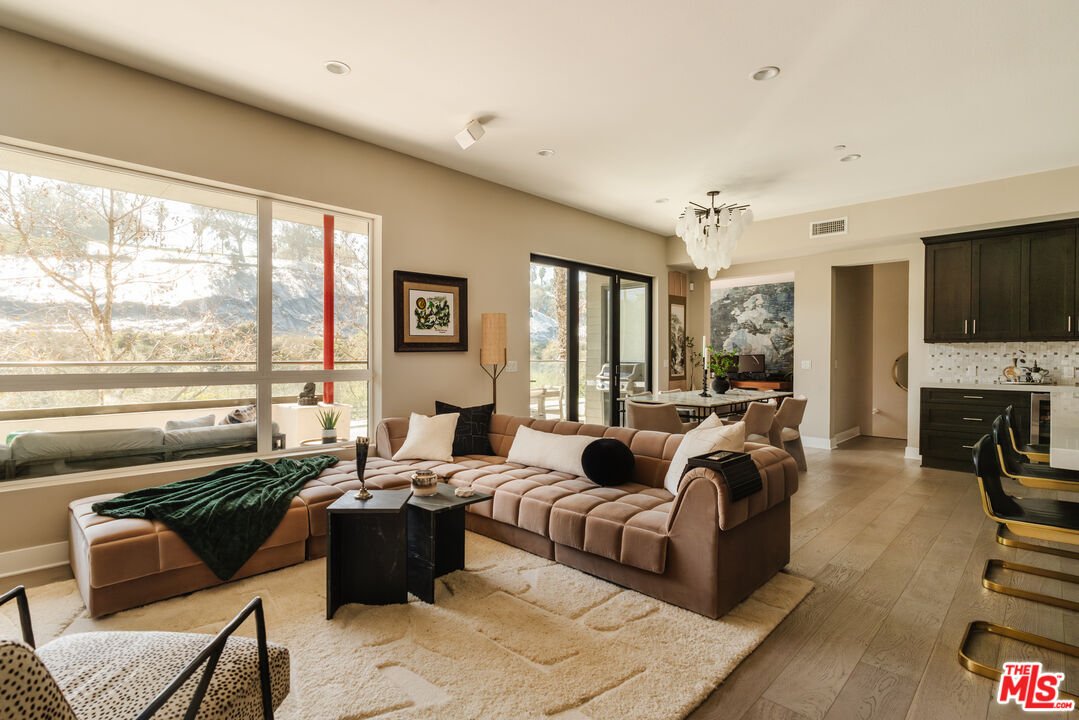 Condo in Los Angeles, California, United States 5 - 18516016