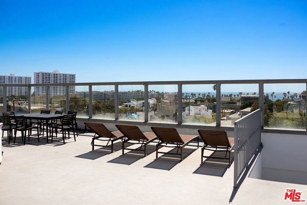 Condo in Santa Monica, California, United States 4 - 18511071