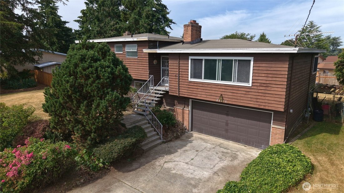 Des Moines, Washington, United States 2 - 18509819