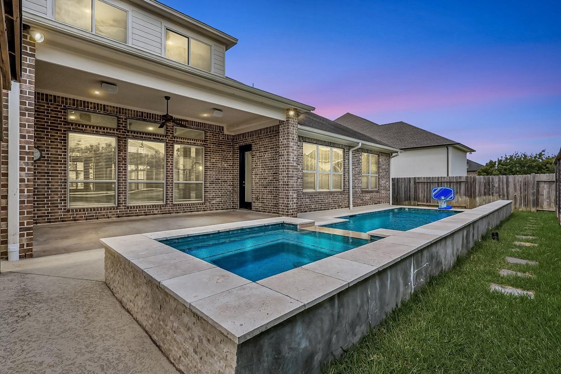 House in Fulshear, Texas, United States 3 - 18366633