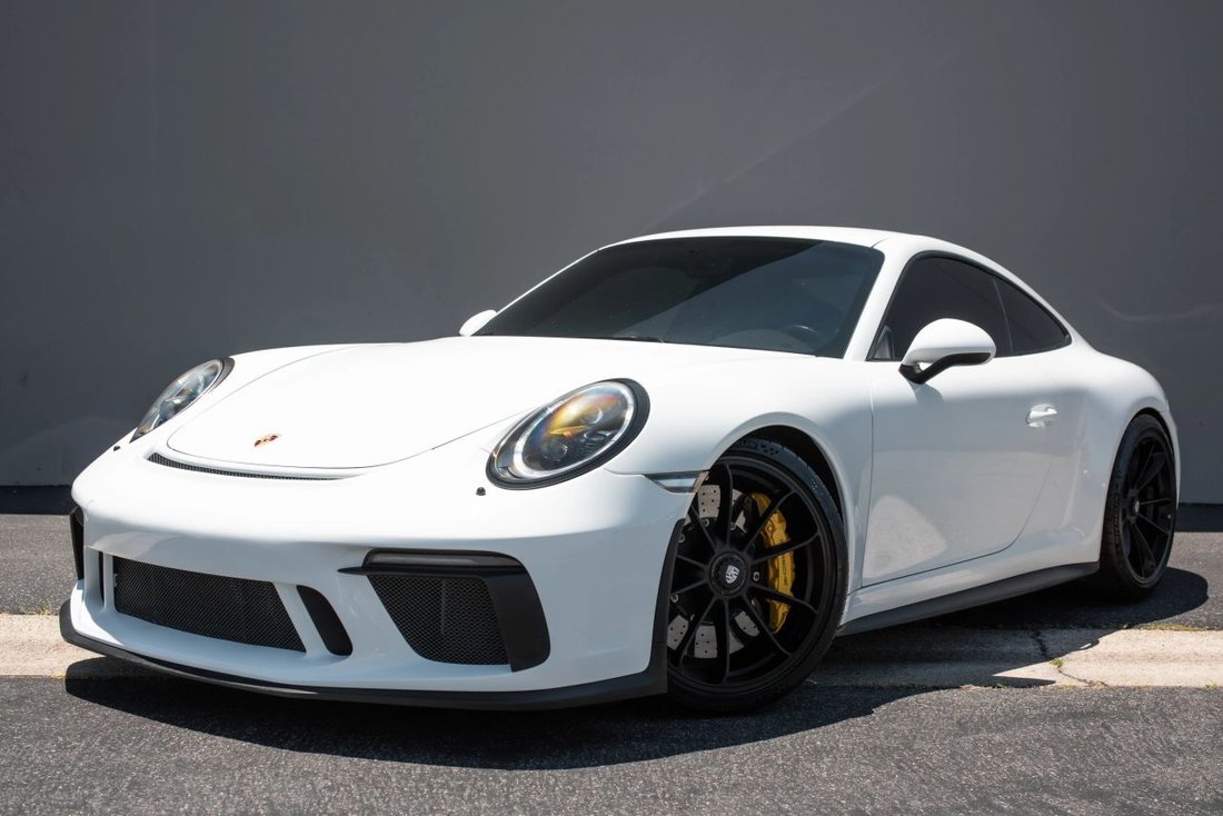 Coupe in Costa Mesa, CA, United States 1 - 18516367