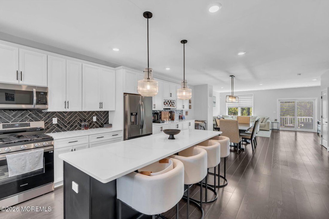 Condo in Union Beach, New Jersey, United States 1 - 18515086