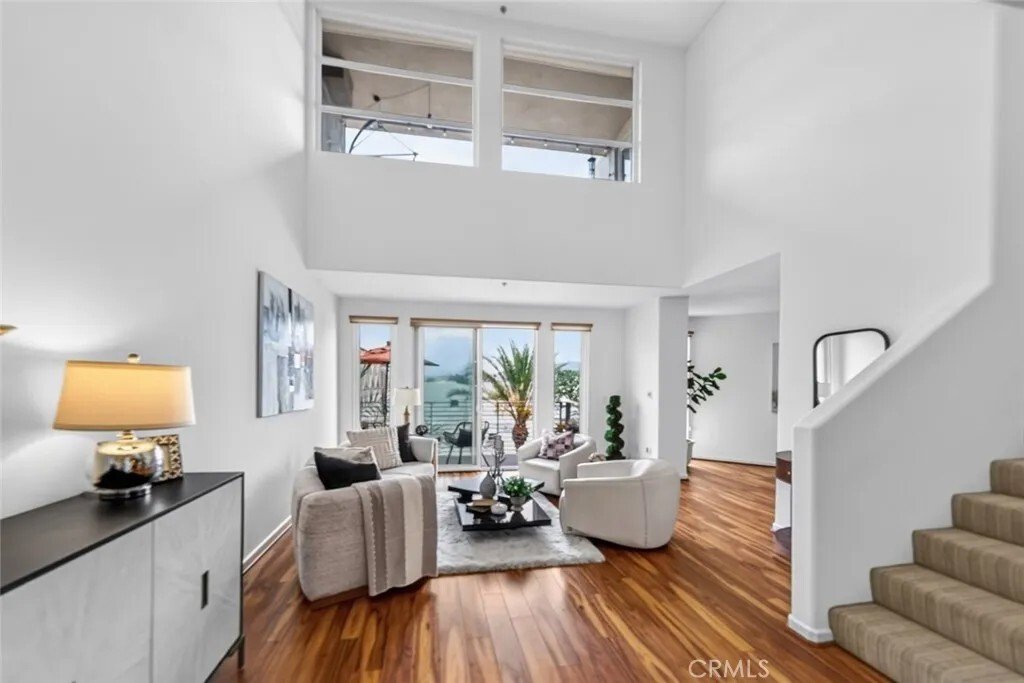 Townhouse in Burbank, California, United States 1 - 18513071
