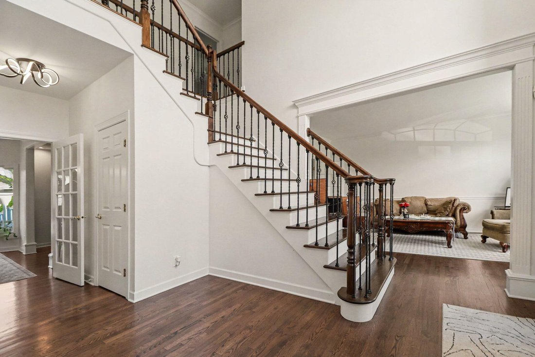 House in Munster, Indiana, United States 3 - 18510652