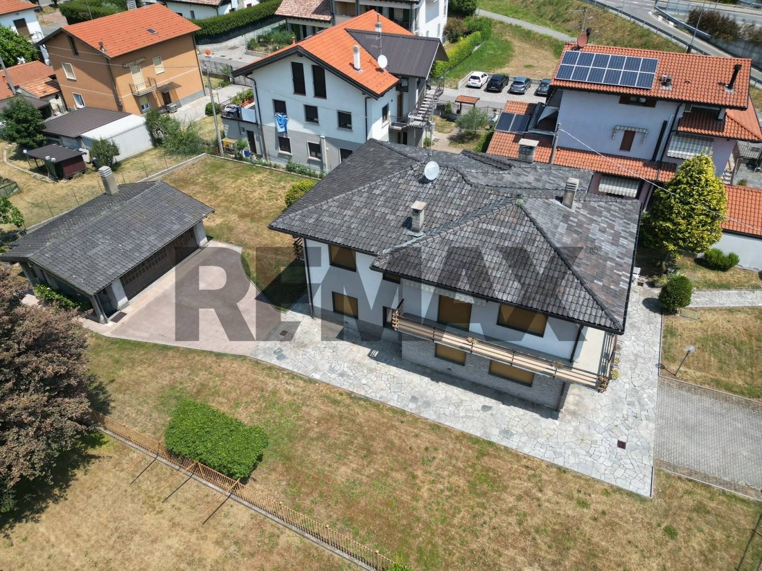 House in Induno Olona, Lombardy, Italy 3 - 18514349