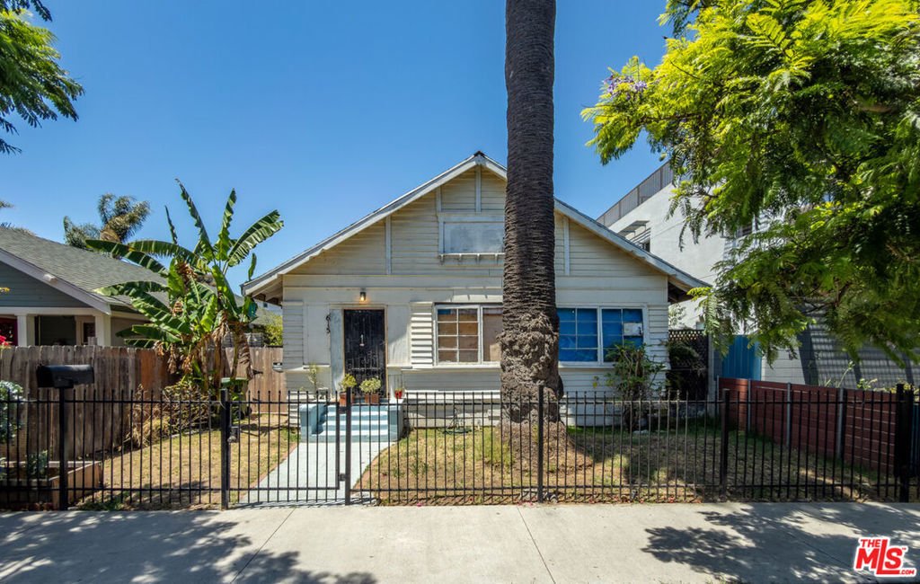 House in Los Angeles, California, United States 1 - 18515037