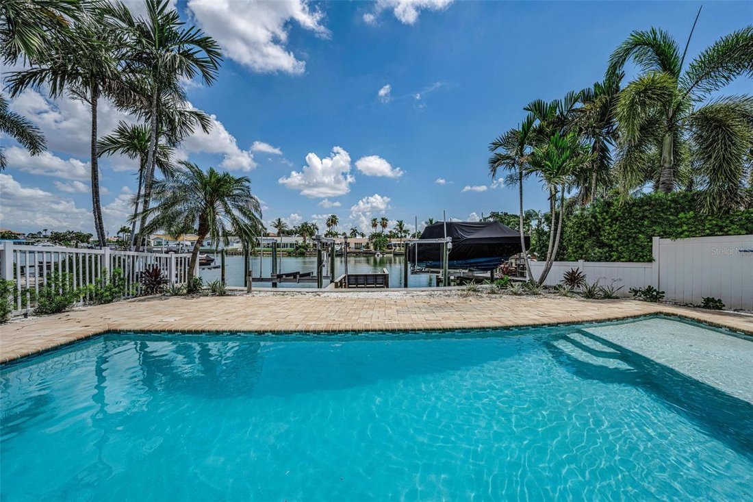 House in St. Petersburg, Florida, United States 3 - 18511773