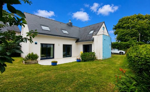 House in Combrit, Brittany, France 1