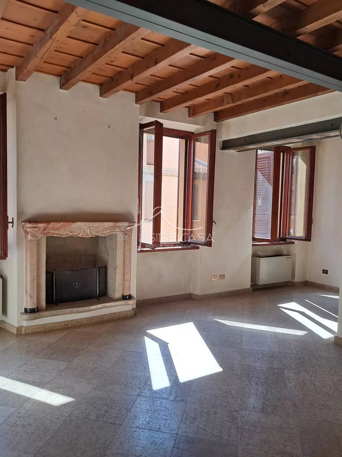House in Historic Center, Mantua, Lombardy 2 - 18513344