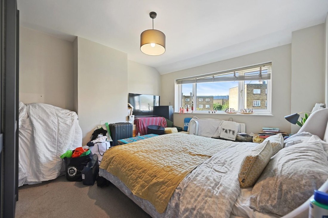 House in East Acton, Ealing, England 5 - 16939684