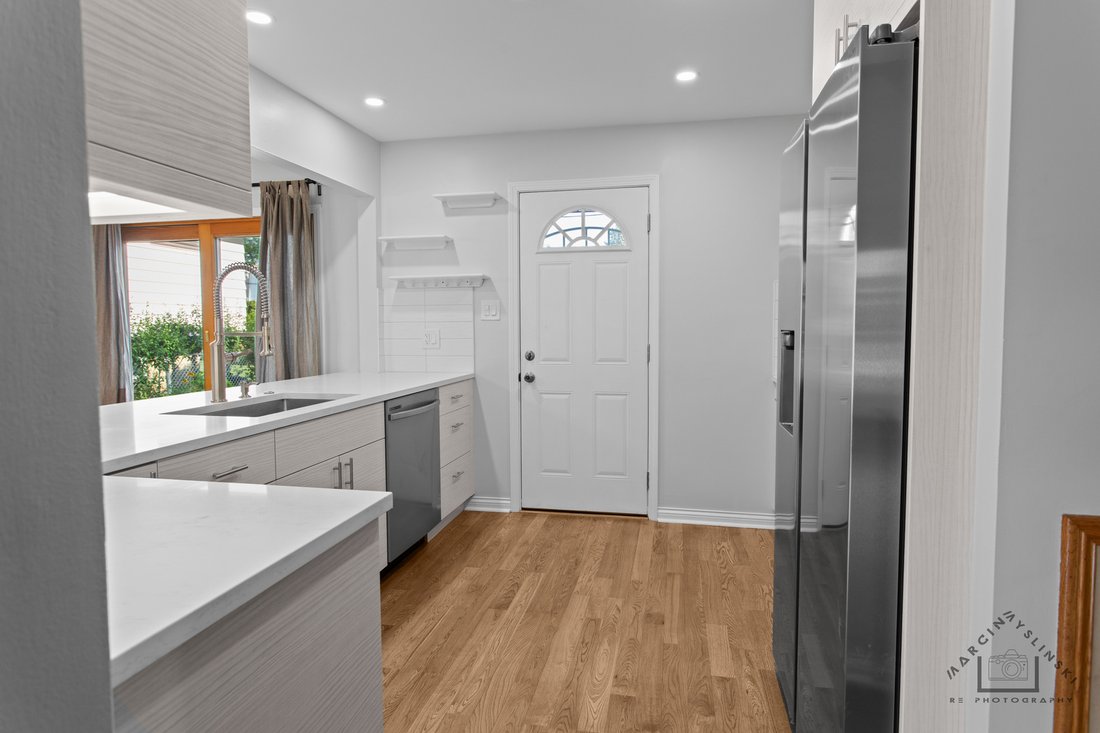 House in Des Plaines, Illinois, United States 2 - 18512049